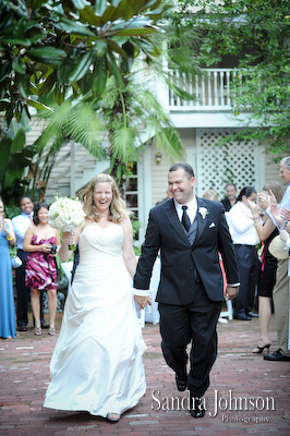 Best Courtyard Lake Lucerne - IW Phillips House Wedding photographer - Sandra Johnson (SJFoto.com)